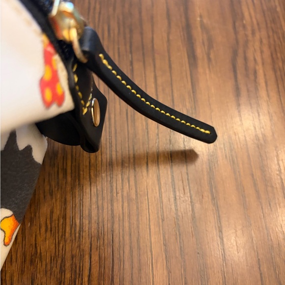 Dooney and Bourke 2009 Scottie Dog Bag. Tartan inside. NWOT. - Picture 8 of 13